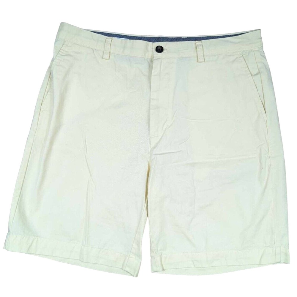 Amazon Essentials Men's Classic Fit Light Yellow Khakis Waist 36